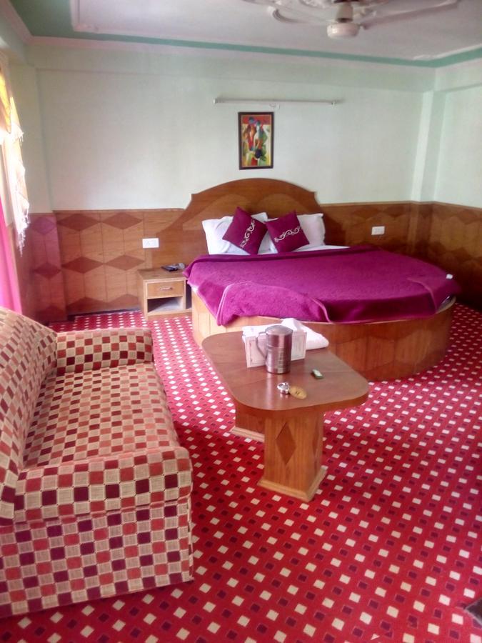 Gautam Hotel & Cottage มะนาลี ภายนอก รูปภาพ