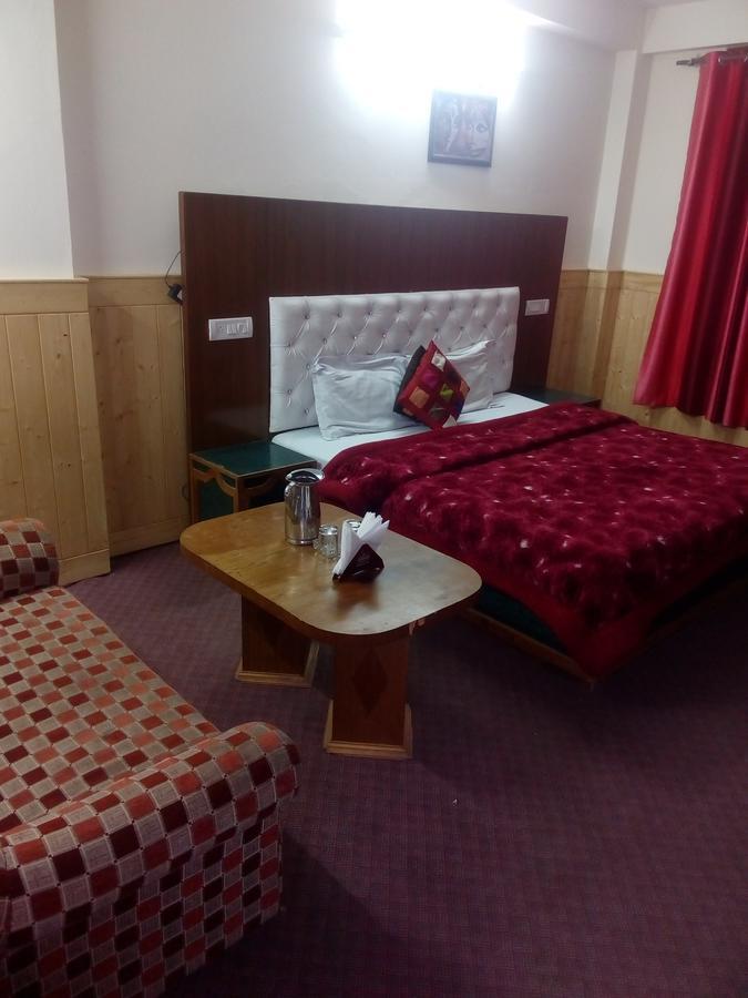 Gautam Hotel & Cottage มะนาลี ภายนอก รูปภาพ